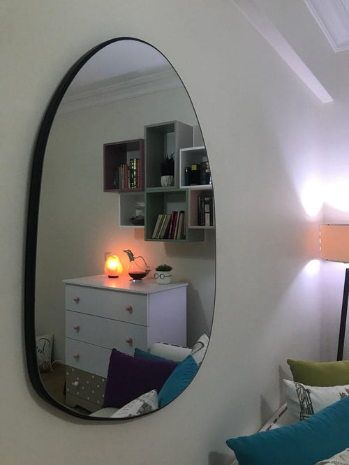 Amorph Wall Mirror – Modern Design